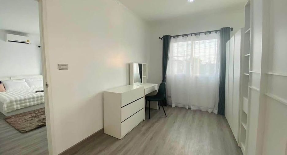 Casa en alquiler de 4 habitaciones en Mueang Chiang Mai, Chiang Mai