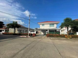 Casa en alquiler de 4 habitaciones en Mueang Chiang Mai, Chiang Mai