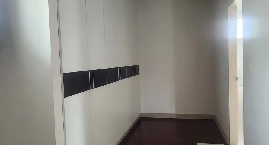 Casa en alquiler de 2 habitaciones en Watthana, Bangkok