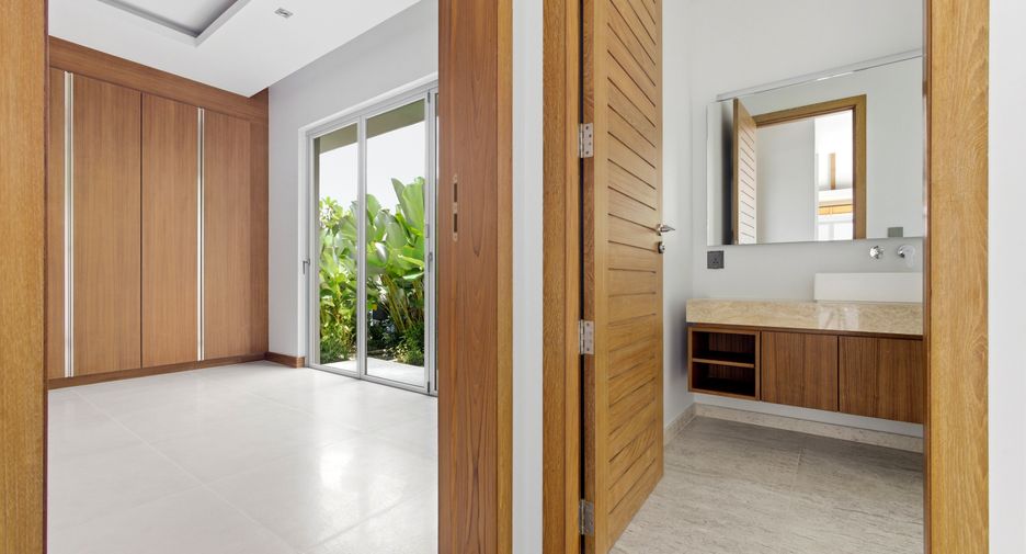 For sale 3 bedrooms villa in Thalang, Phuket