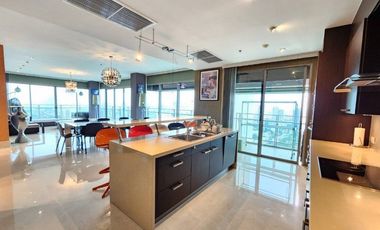 For rent 4 bedrooms condo in Khlong Toei, Bangkok