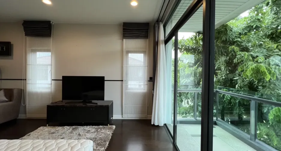 出租 4 卧室 独立屋 在 Bang Kapi, 曼谷