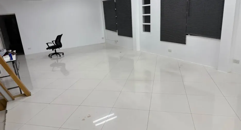 出租 和 出售 办公室 在 Chatuchak, 曼谷