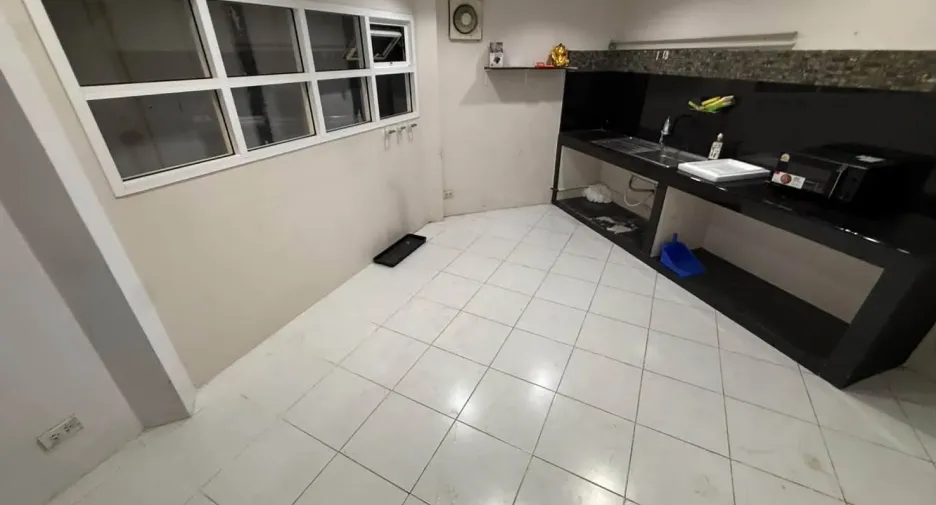 出租 和 出售 办公室 在 Chatuchak, 曼谷