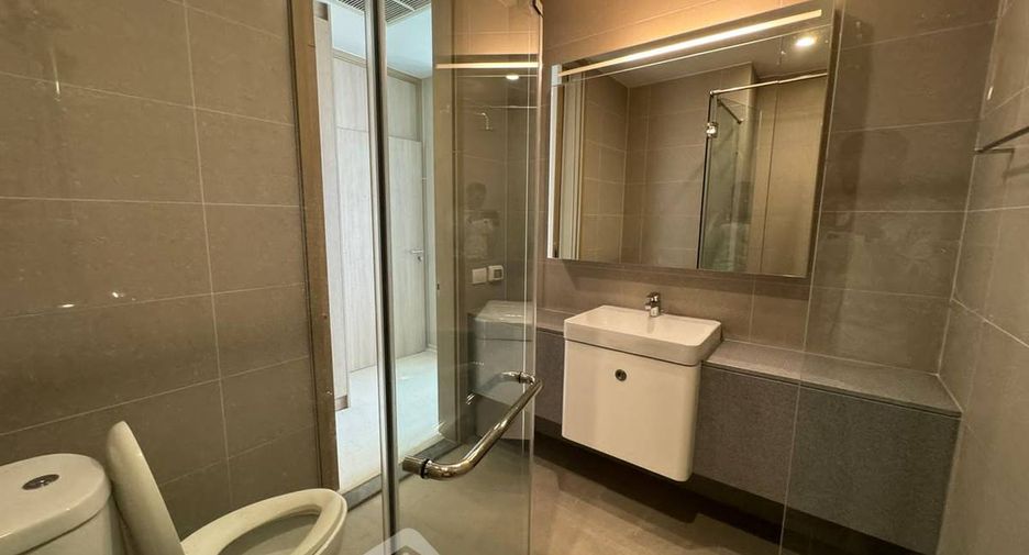 For sale 1 bed condo in Pathum Wan, Bangkok
