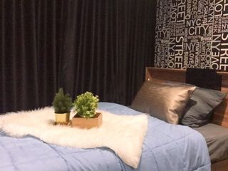 Продажа 2 спальни кондо в Пхра Кханонг, Бангкок