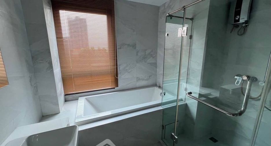 Аренда и продажа 2 спальни кондо в Щаттхана, Бангкок