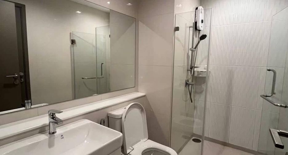 For sale 1 bed condo in Huai Khwang, Bangkok