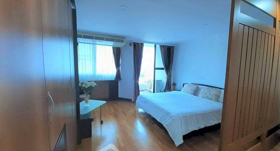 For rent 1 bed condo in Watthana, Bangkok