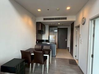 For rent 2 bedrooms condo in Khlong San, Bangkok