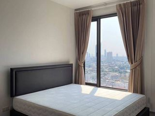 For rent 2 bedrooms condo in Khlong San, Bangkok