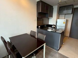 For rent 2 bedrooms condo in Khlong San, Bangkok