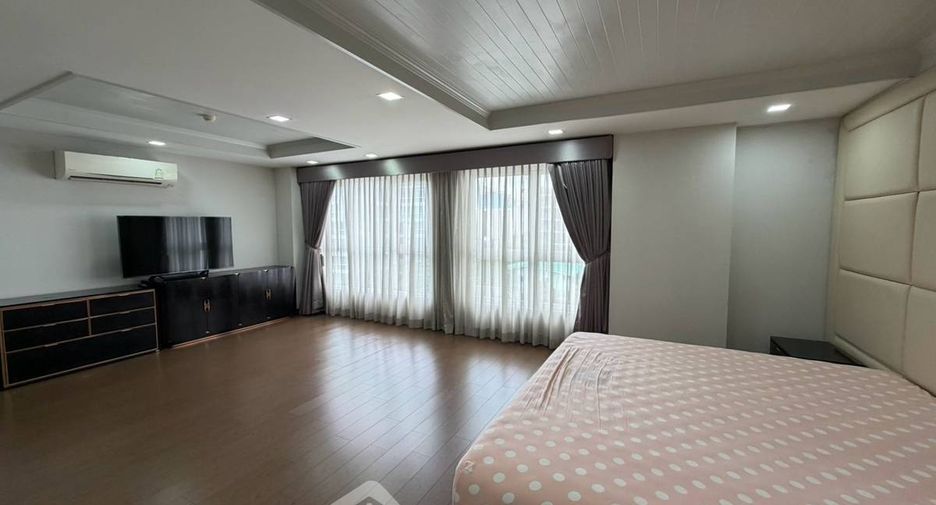 For rent 2 ベッドルーム condo in Watthana, Bangkok