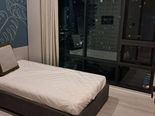 Condo en venta de 2 habitaciones en Ratchathewi, Bangkok