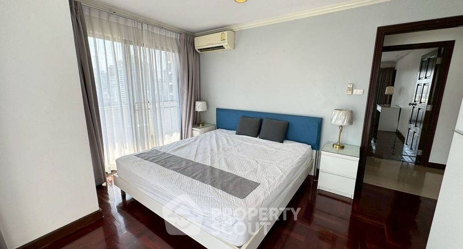 À vendre 3 chambres condo à Watthana, Bangkok