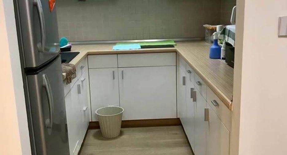 For sale 2 bedrooms condo in Phaya Thai, Bangkok