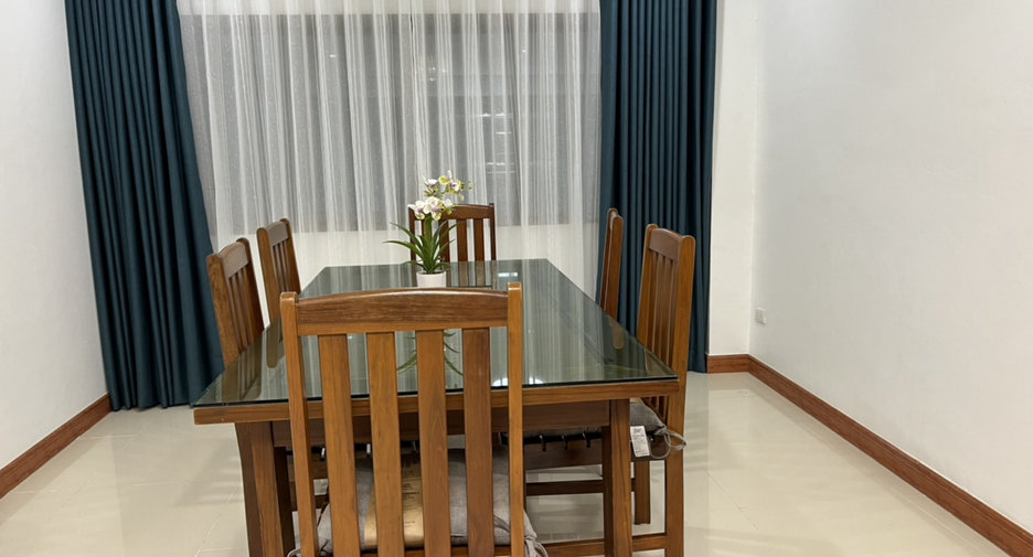 Casa en alquiler de 3 habitaciones en Mueang Phuket, Phuket