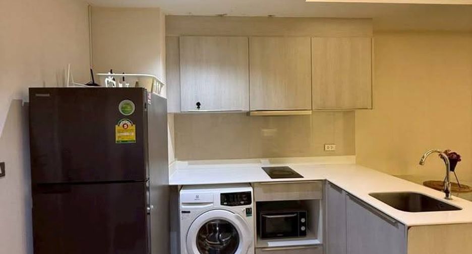À vendre 2 chambres condo à Khlong Toei, Bangkok