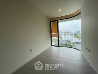 Продажа 3 спальни кондо в Хуаи Кхщанг, Бангкок