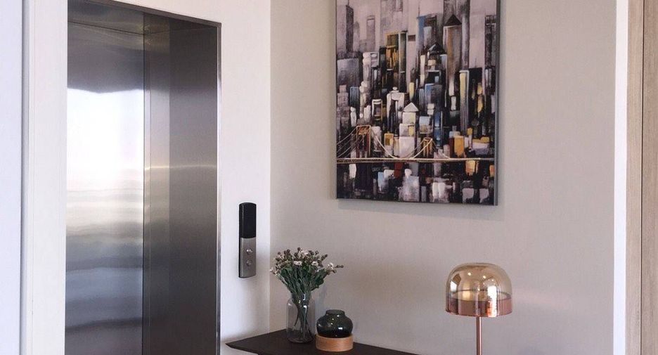 For sale 2 bedrooms condo in Khlong Toei, Bangkok
