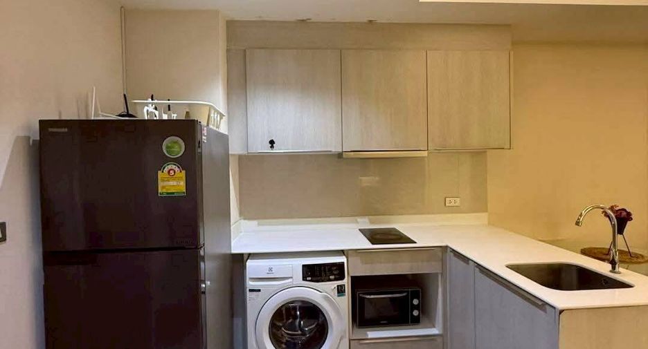 Wohnung zum Kauf mit 2 Zimmer in Khlong Toei, Bangkok