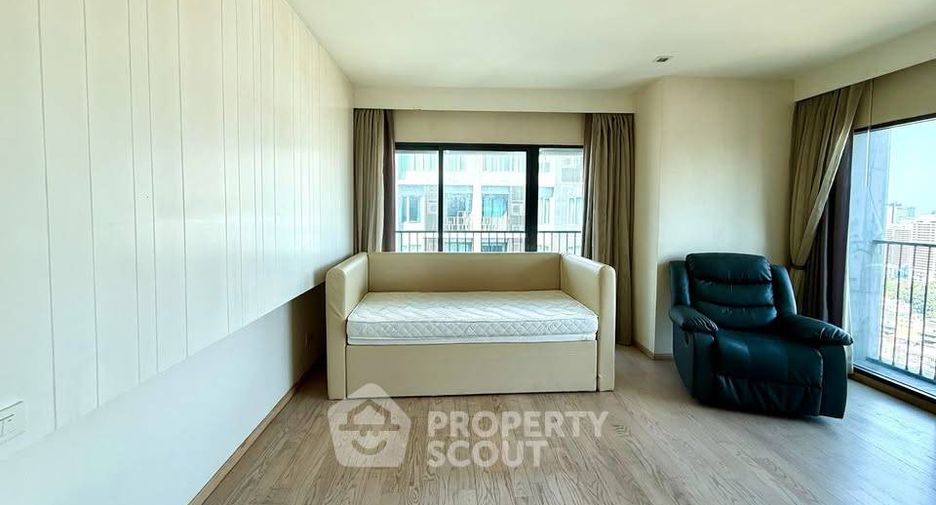 À vendre 2 chambres condo à Khlong Toei, Bangkok