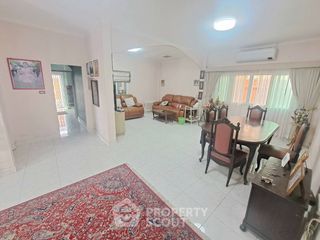 Продажа 2 спальни дом в Банг Сарай, Паттайя