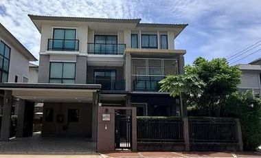 Casa en venta de 5 habitaciones en Don Mueang, Bangkok