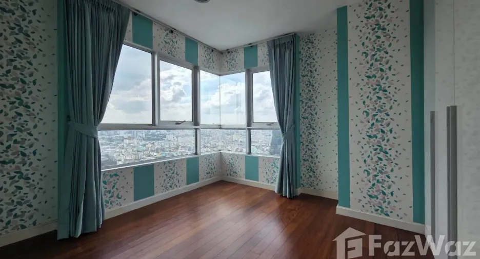 Wohnung zum Kauf und zur Miete mit 3 Zimmer in Huai Khwang, Bangkok