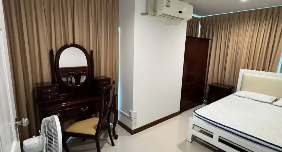 Wohnung zum Kauf mit 2 Zimmer in Watthana, Bangkok
