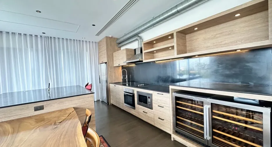 Wohnung zur Miete mit 3 Zimmer in Watthana, Bangkok