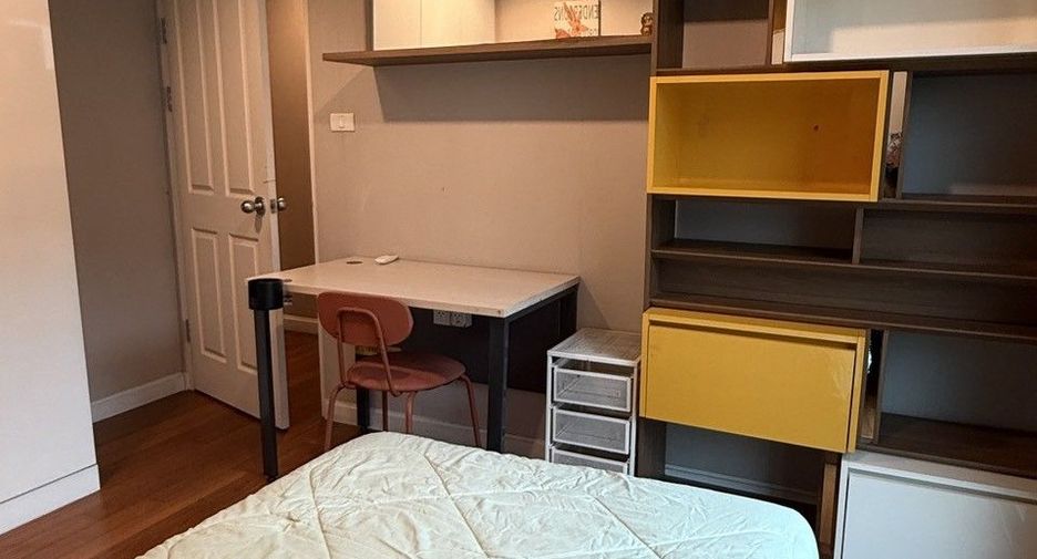 Condo en alquiler de 3 habitaciones en Huai Khwang, Bangkok