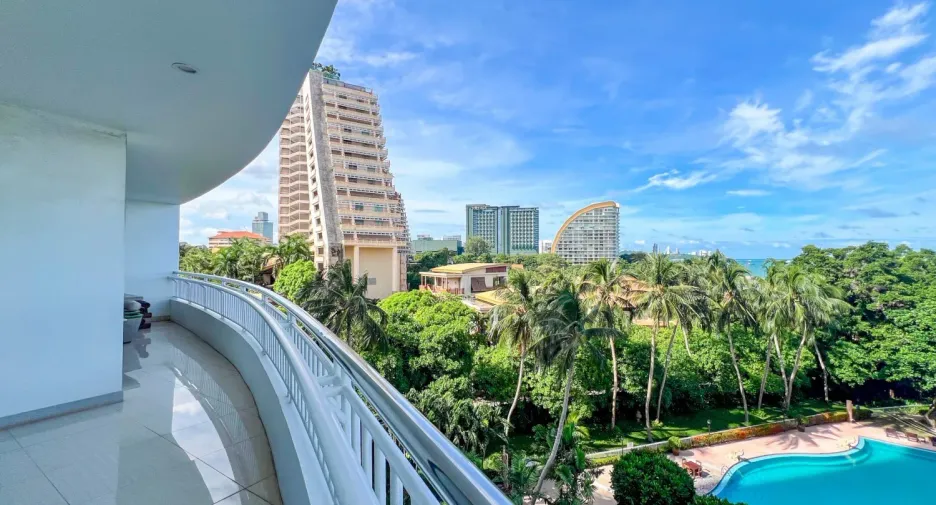 Condo en venta de 2 habitaciones en Bang Lamung, Chonburi