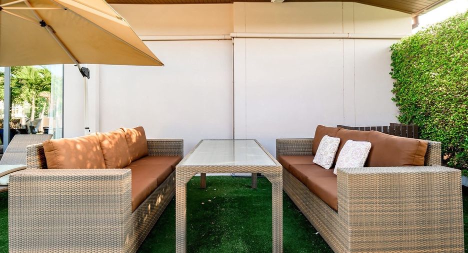 Villa en alquiler de 3 habitaciones en Huay Yai, Pattaya