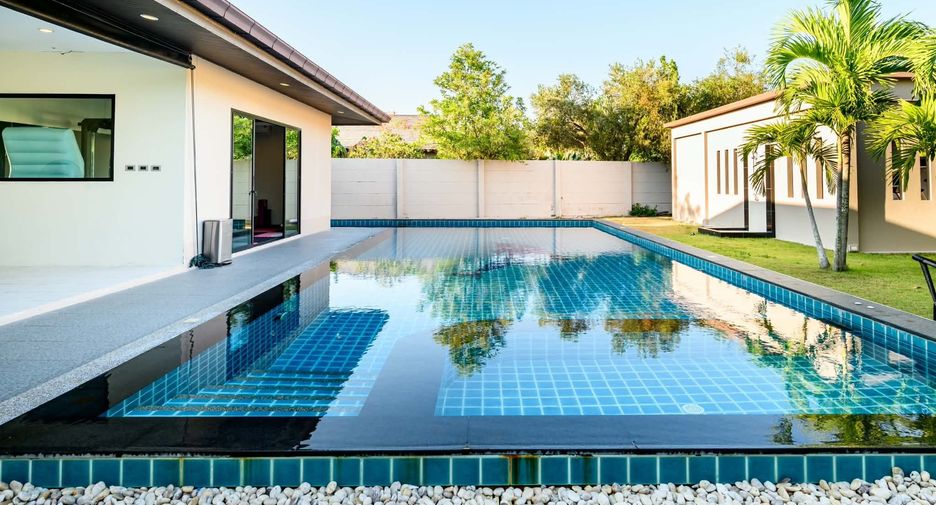Villa en alquiler de 3 habitaciones en Huay Yai, Pattaya