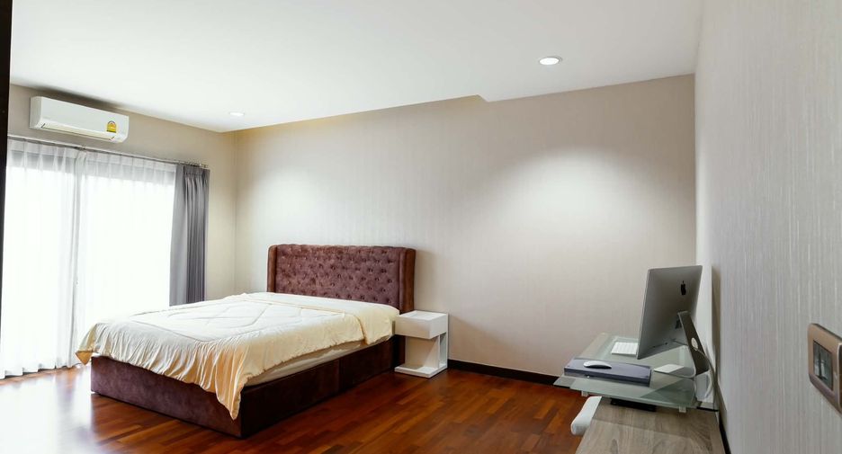 Villa en alquiler de 3 habitaciones en Huay Yai, Pattaya