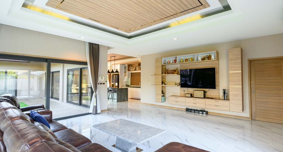 Villa en alquiler de 3 habitaciones en Huay Yai, Pattaya