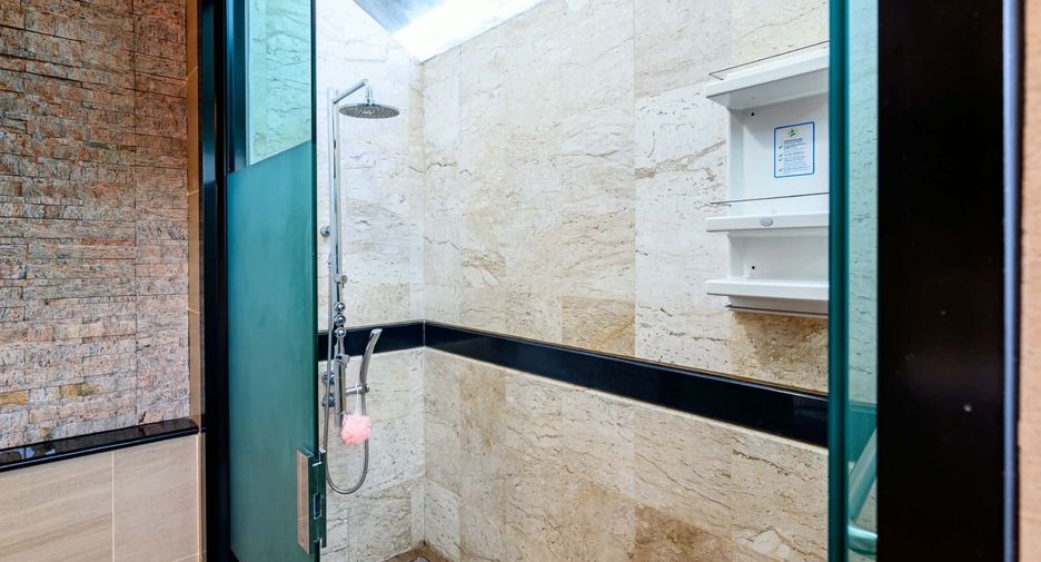 Villa en alquiler de 3 habitaciones en Huay Yai, Pattaya