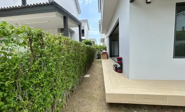 For sale 4 bedrooms house in Bang Phli, Samut Prakan