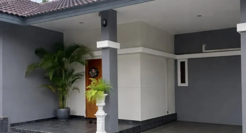 Villa en alquiler de 3 habitaciones en Bang Lamung, Chonburi