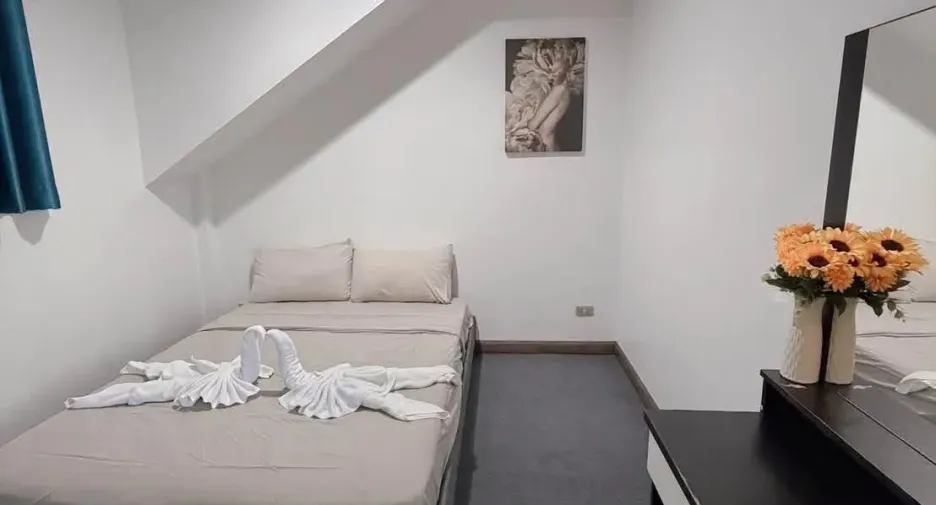 Casa en alquiler de 4 habitaciones en Jomtien, Pattaya