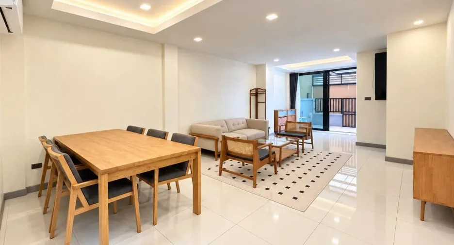 Reihenhaus zur Miete mit 3 Zimmer in Bang Lamung, Chonburi