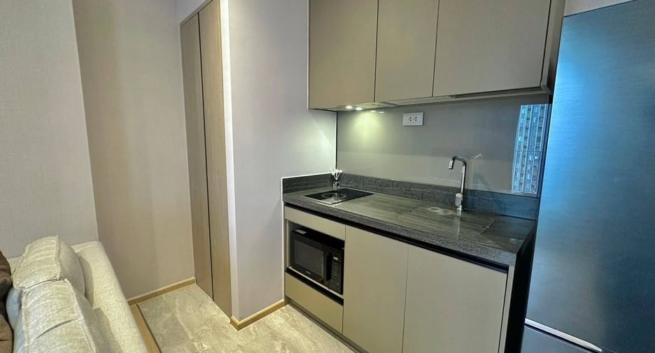 For rent 1 bed condo in Huai Khwang, Bangkok