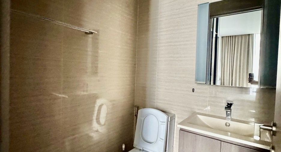 Condo en alquiler de 1 habitaciones en Huai Khwang, Bangkok