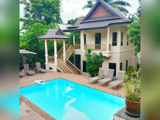 À vendre 10 chambres hôtel à Mueang Krabi, Krabi