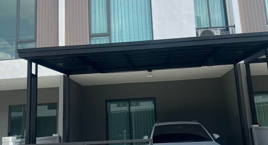 À louer 3 chambres maison de ville à Bang Phli, Samut Prakan