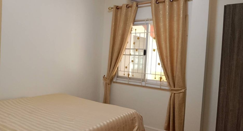 For rent 3 bedrooms villa in Bang Lamung, Chonburi