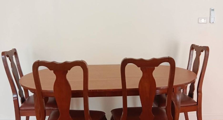 For rent 3 bedrooms villa in Bang Lamung, Chonburi