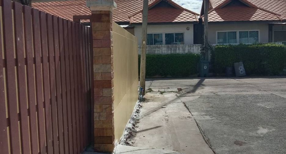 For rent 3 bedrooms villa in Bang Lamung, Chonburi