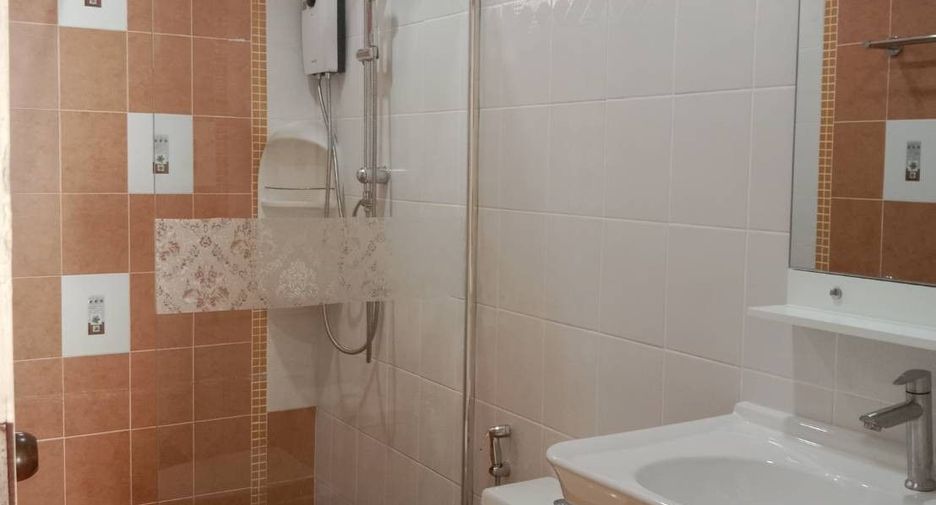 For rent 3 bedrooms villa in Bang Lamung, Chonburi